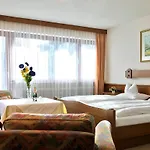 Gaestehaus Immenhof Bed & Breakfast 4*
