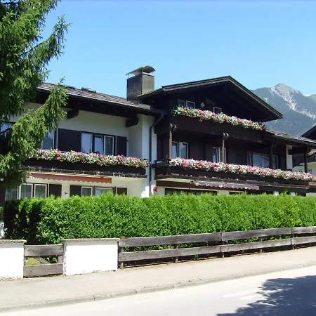 Bed & Breakfast Gaestehaus Immenhof 4*